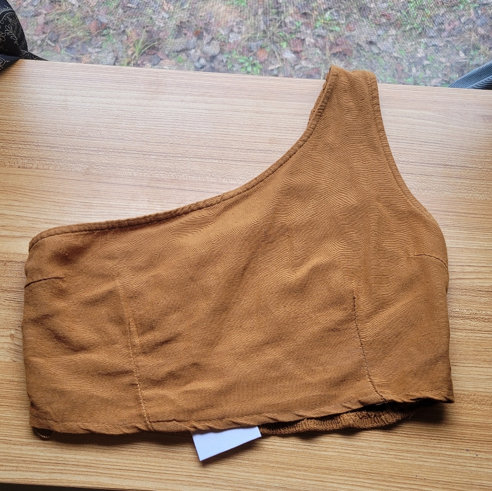 NWT one shoulder crop top